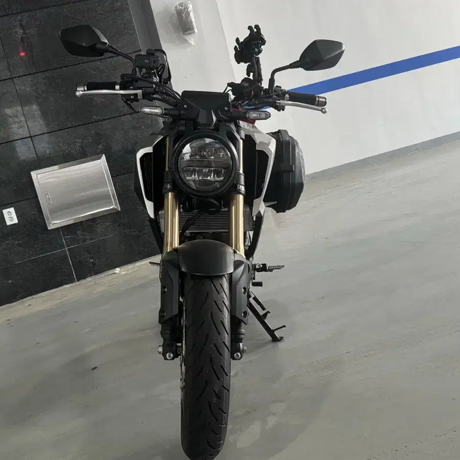 cb125r 21년식 4천km대 (츄동기)