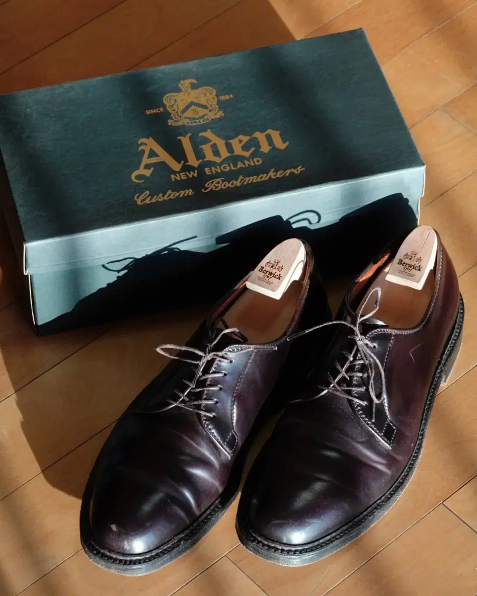 ALDEN 990 8 1/2E(265) 알든 990 버건디