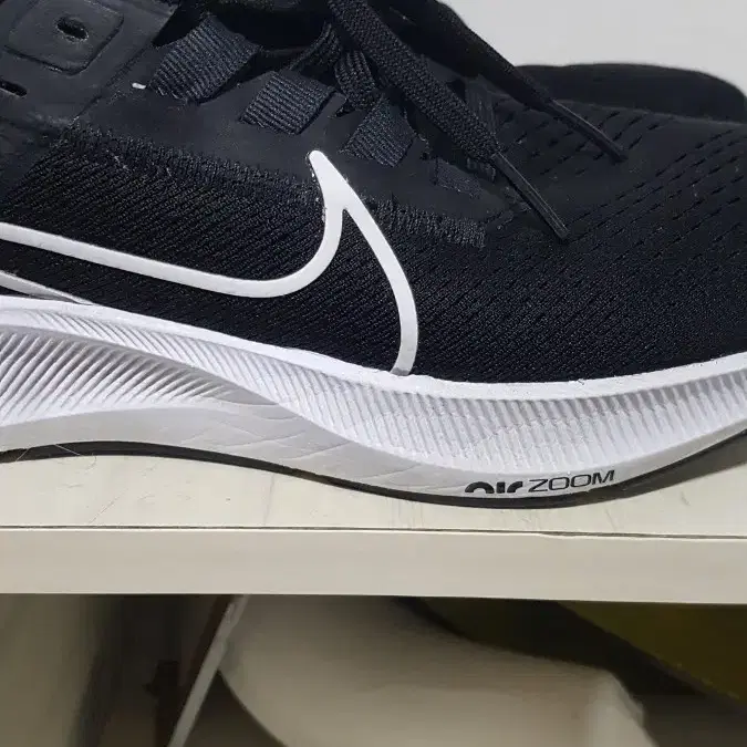 택포 250~255 정품 남여공용 NIKE ZOOM-AIR 초경량 쿠션화