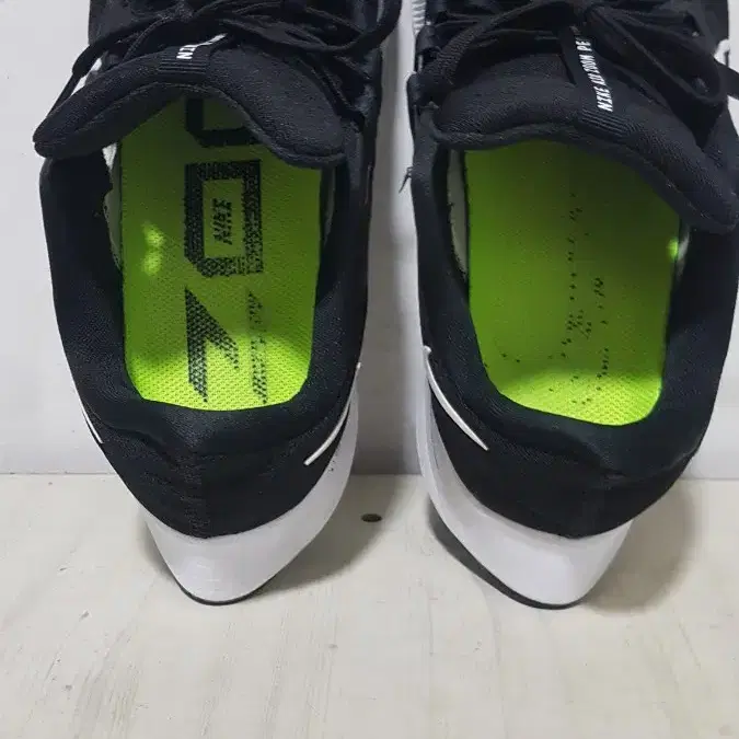 택포 250~255 정품 남여공용 NIKE ZOOM-AIR 초경량 쿠션화