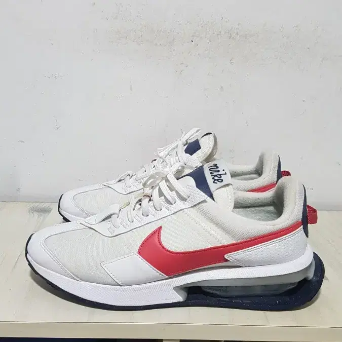 택포 260-265 최상 NIKE AIR-MAX 정품 경량 왕쿠션 운동화