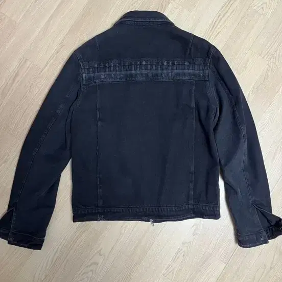 Xlim ep3 01 jacket 3size