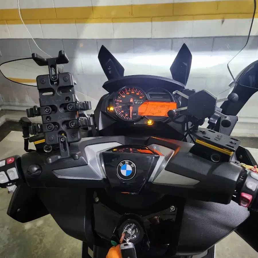 BMW C650GT C650S