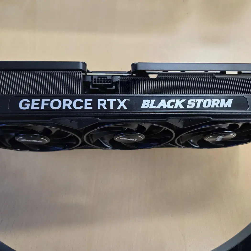 이엠텍 RTX 4080 Super 블랙스톰 OC D6X 16GB 팝니다