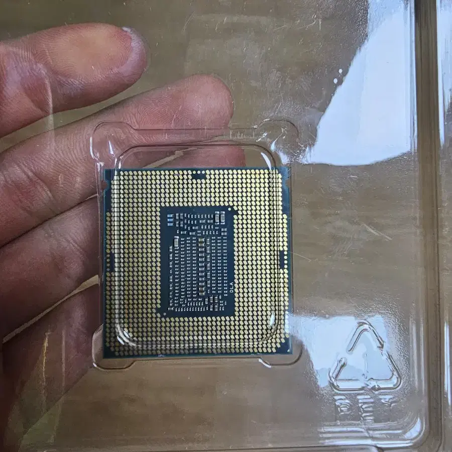 i7 9700 팝니다