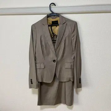 투모 롤랜드정장 세트 베이지