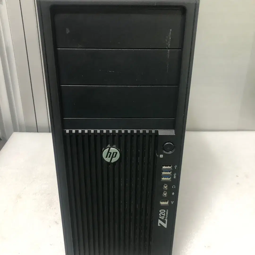 HP Z420 워크스테이션 E5-1603/32G/SSD250G/K2000