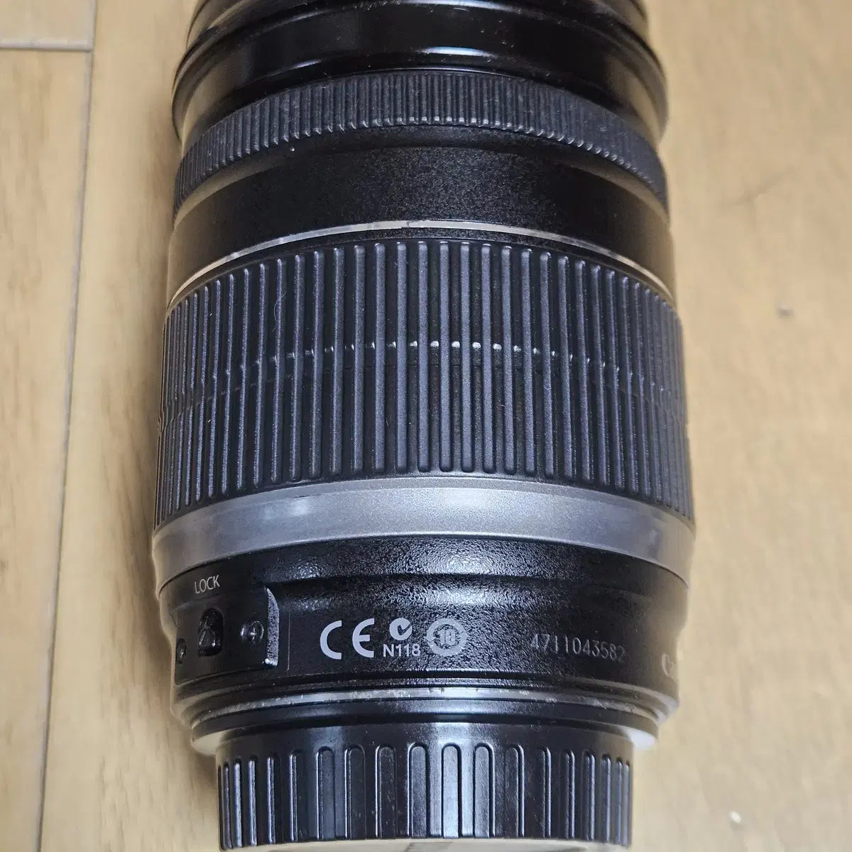 캐논EF-S 18-200mm  IS 줌렌즈  판매합니다