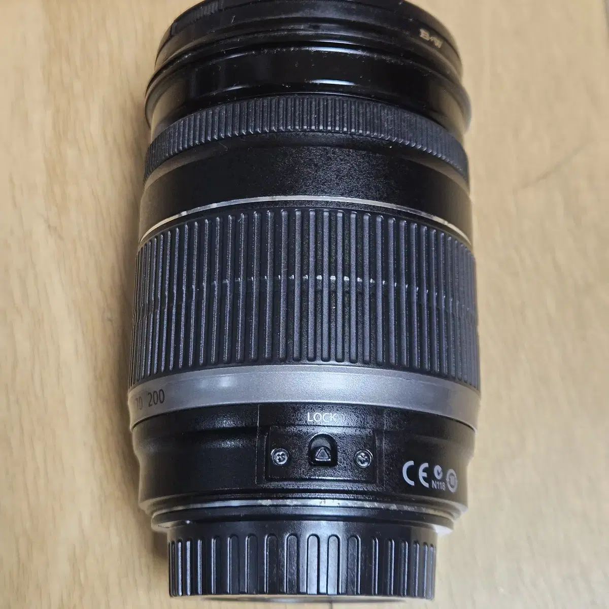 캐논EF-S 18-200mm  IS 줌렌즈  판매합니다