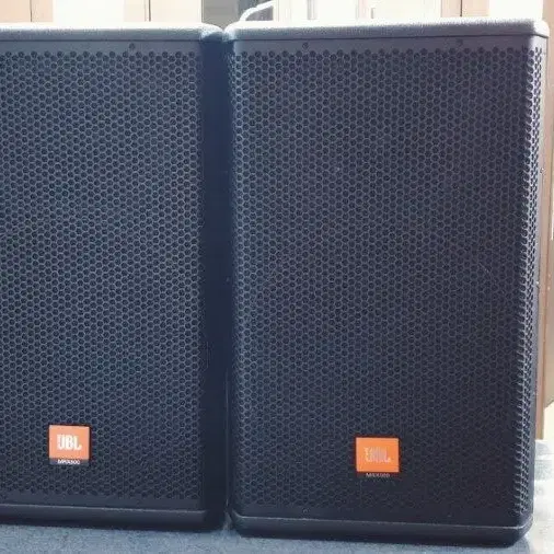 JBL MRX515 15인치 스피커