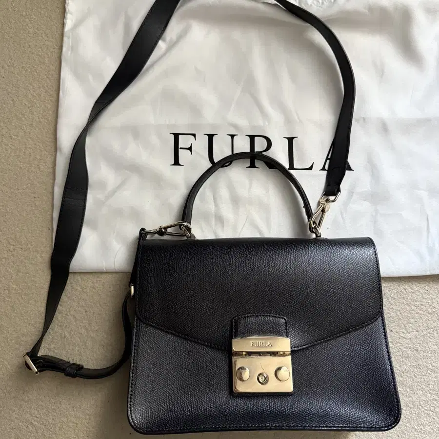 furla 토트 크로스백