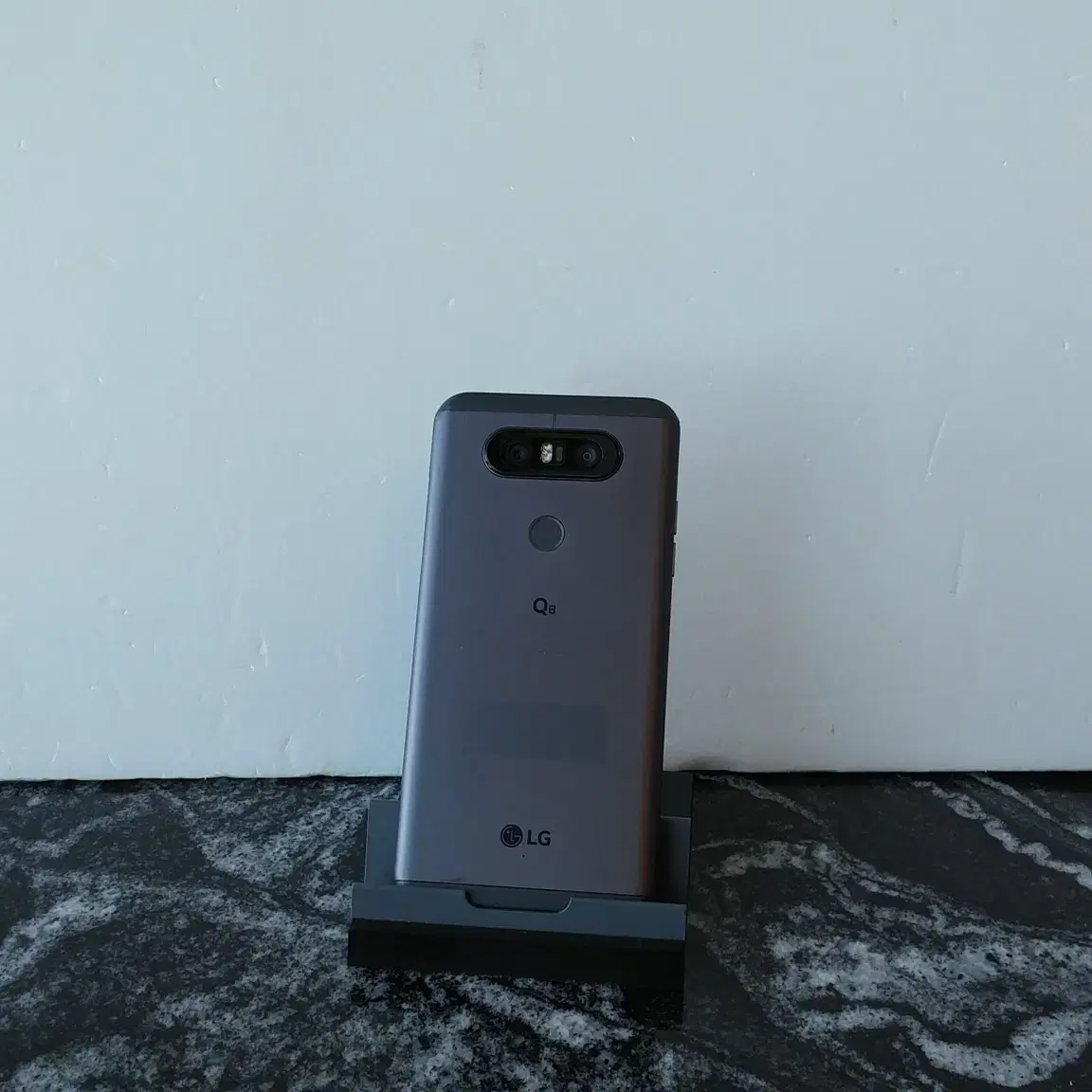 LG Q8 (X800L) 그레이 (025393)