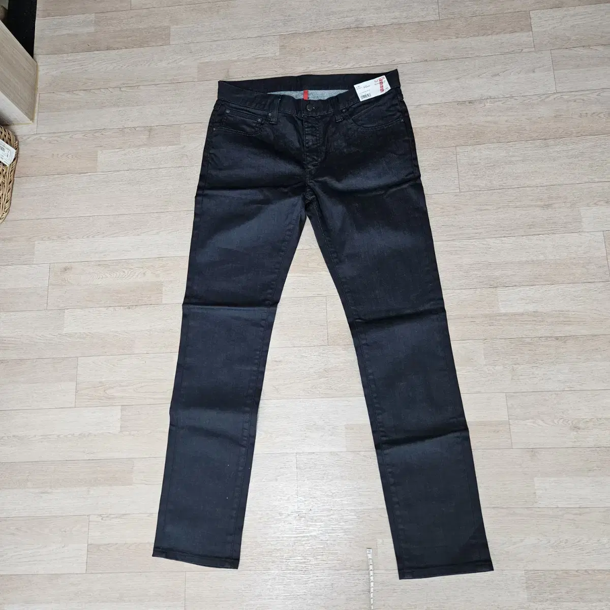 UNIQLO black jeans size 34 new item