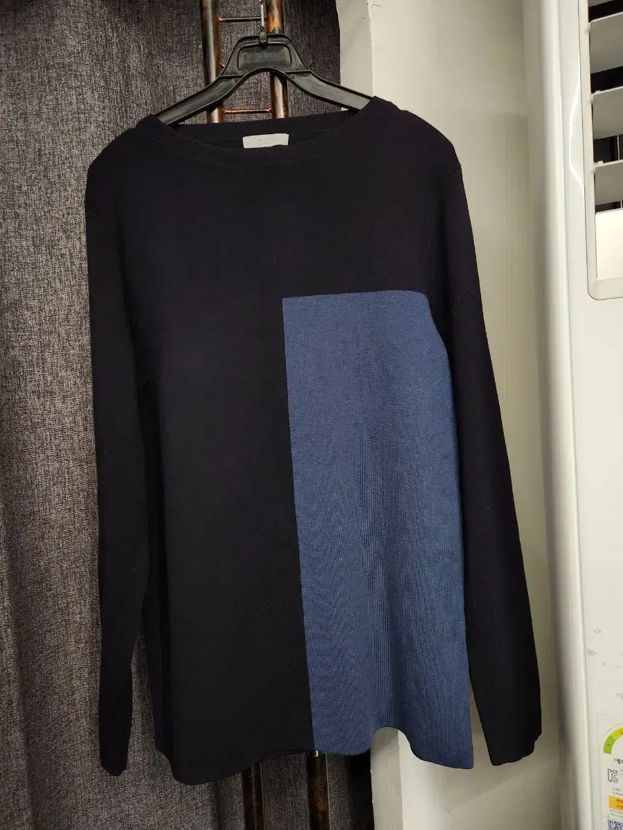 Course (genuine) 77 degree (female) knit shirt