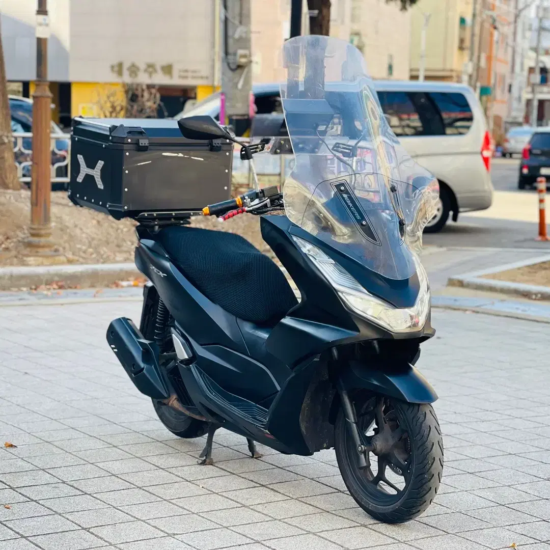 혼다 PCX125ABS 21년식 7만KM 세팅 판매합니다.