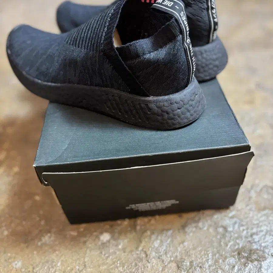 Adidas NMD CS2 PK 코어 블랙 카본 쇼크 핑크