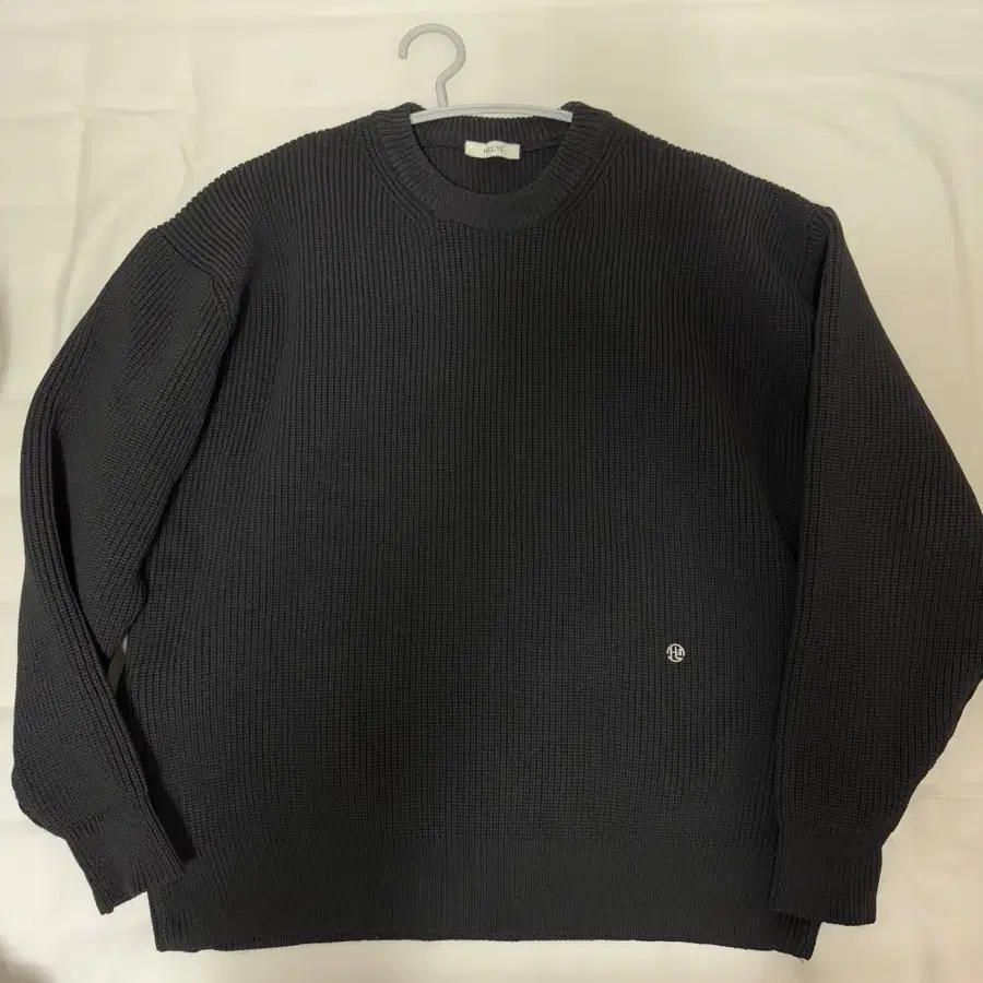 호이테 HET CORN PULLOVER (BLACK) 니트