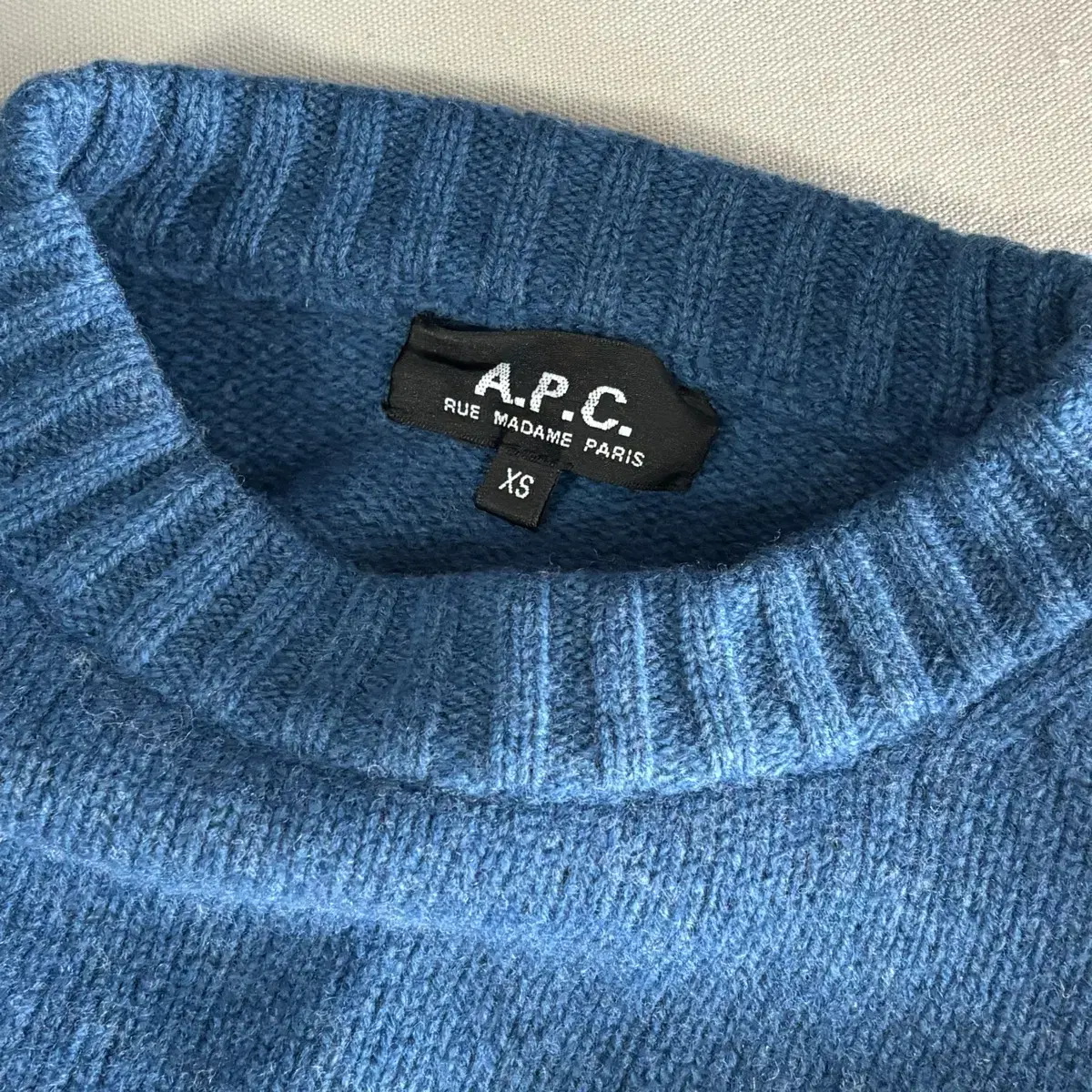 APC 아파쎄 라운드넥 울 니트 스웨터 xs