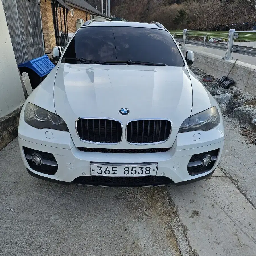 bmwx6