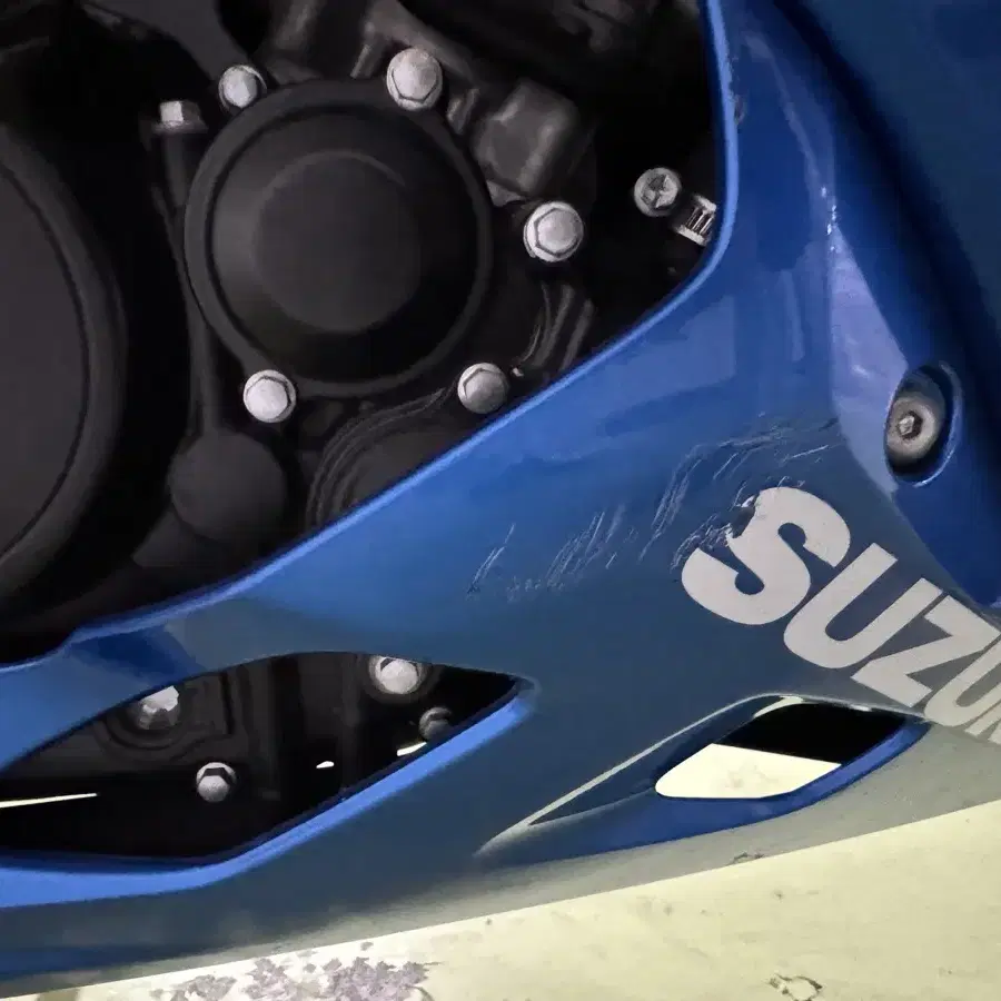 스즈키 GSX-R125 1.3km팝니다