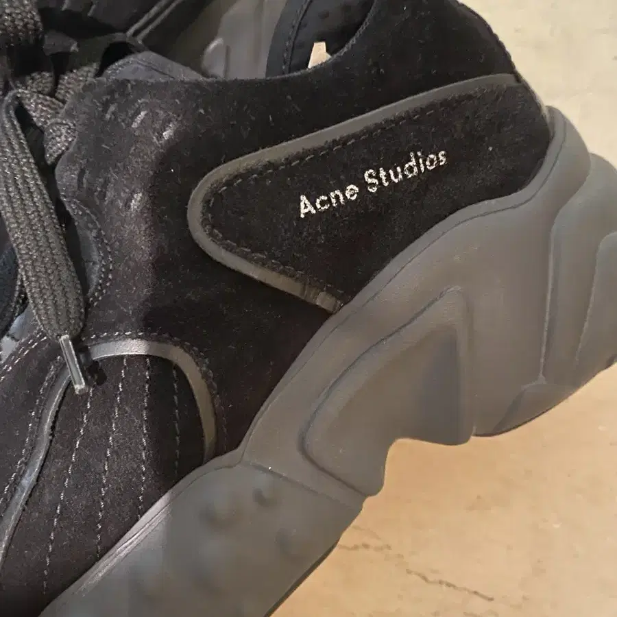 아크네 스튜디오 Acne Studio 맨하탄 size US 6.5