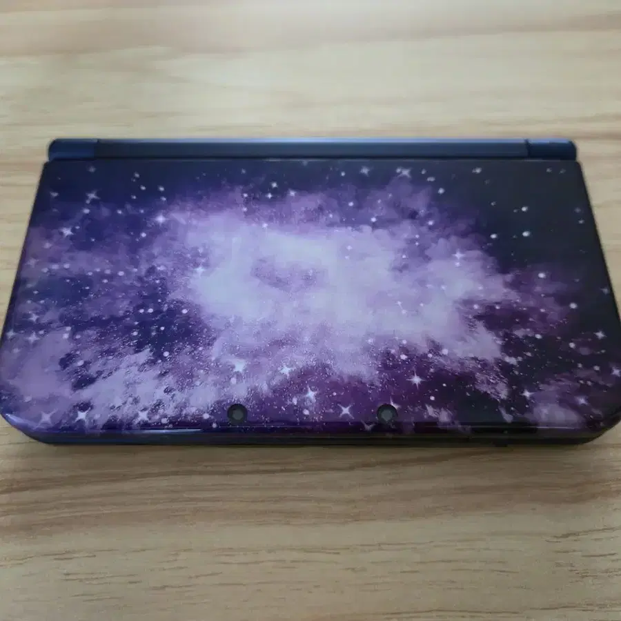 닌텐도 New 3DS XL 상단 ips