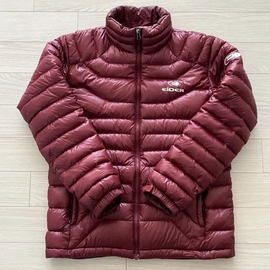 EIDER 아이더 700 경량 패딩 와인 컬러 M (95-100)