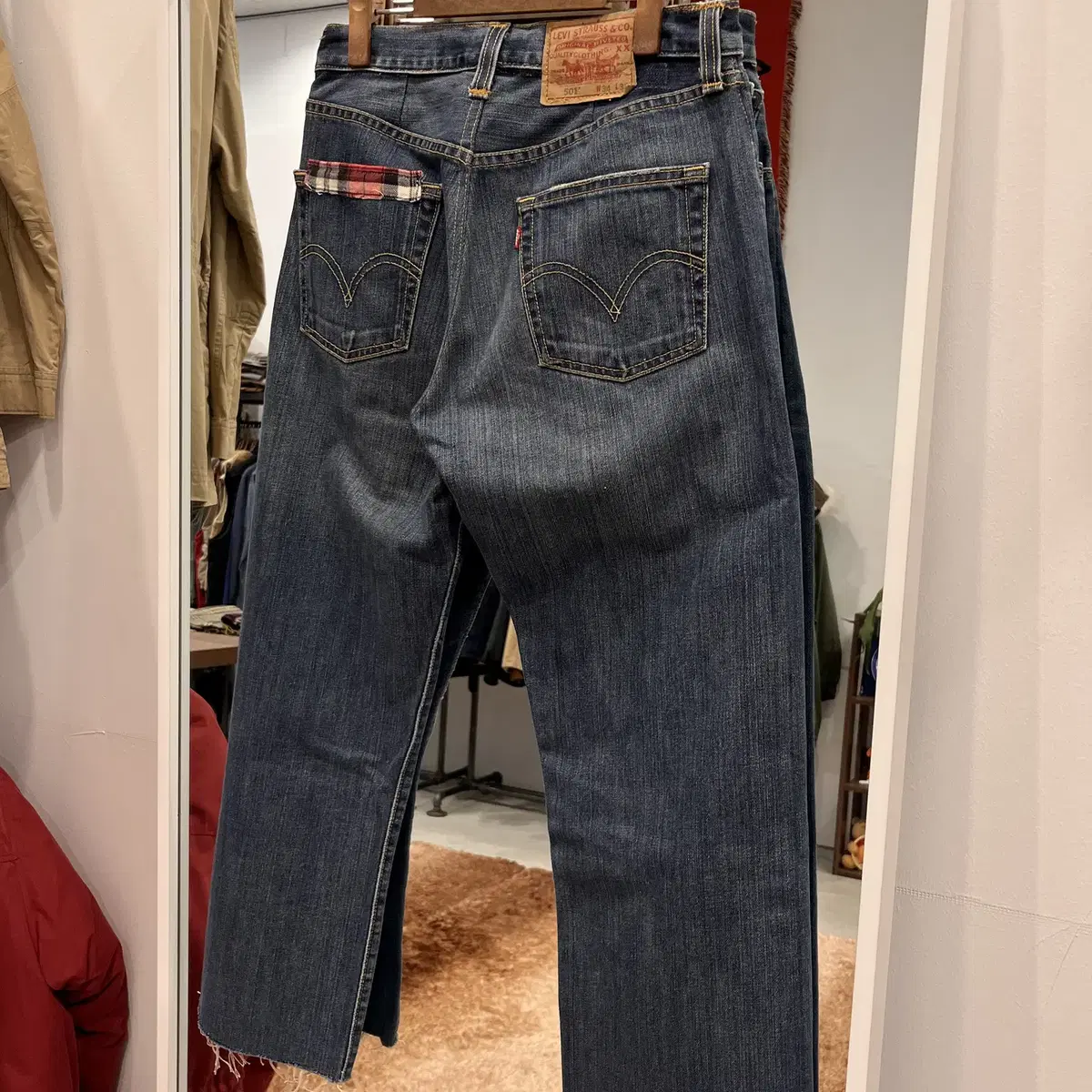 Levis 리바이스 501 빈티지 패치 컷팅 데님 팬츠 (29inch)