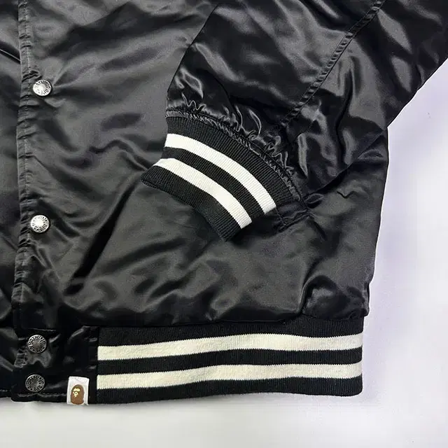 BAPE 22SS 베이프 리버시블 바시티 자켓