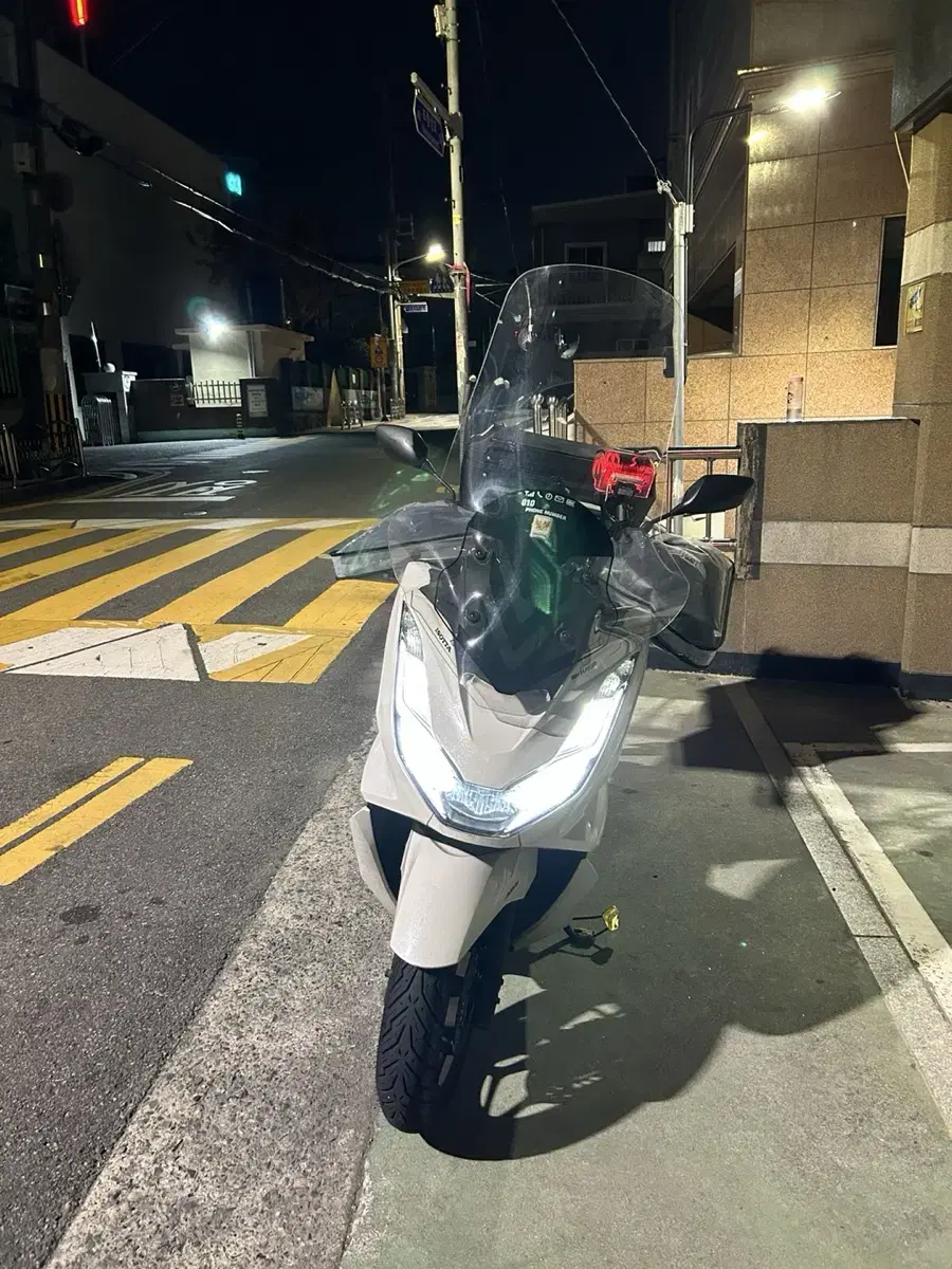 부산 22년식 pcx abs