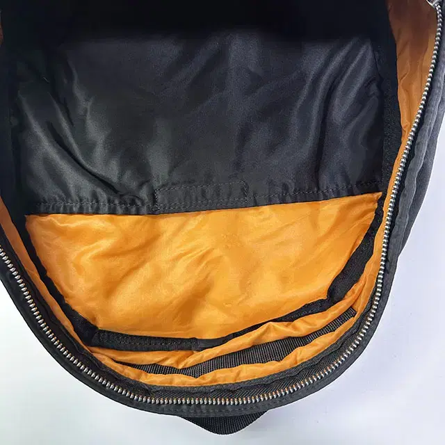 PORTER TANKER DAYPACK 포터 탱커 데이팩 백팩