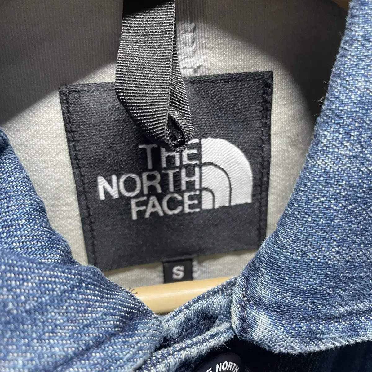 The North Face 노스페이스 윈드스토퍼 데님 코트