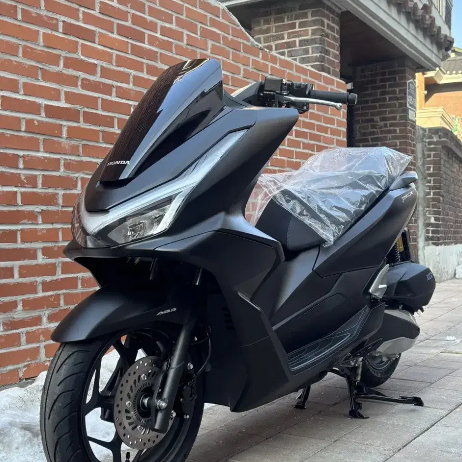 [수원금탑오토바이] PCX125 25년식 입고