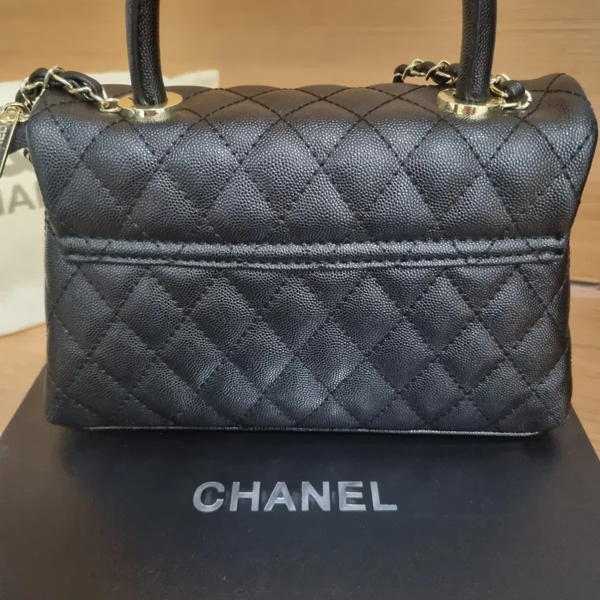 CHANEL 캐비어 금장