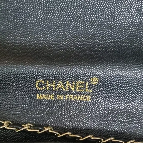 CHANEL 캐비어 금장