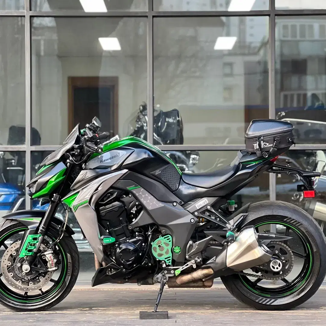 가와사키 Z1000R 올린즈 에디션 2021년식 깔끔한차량 판매