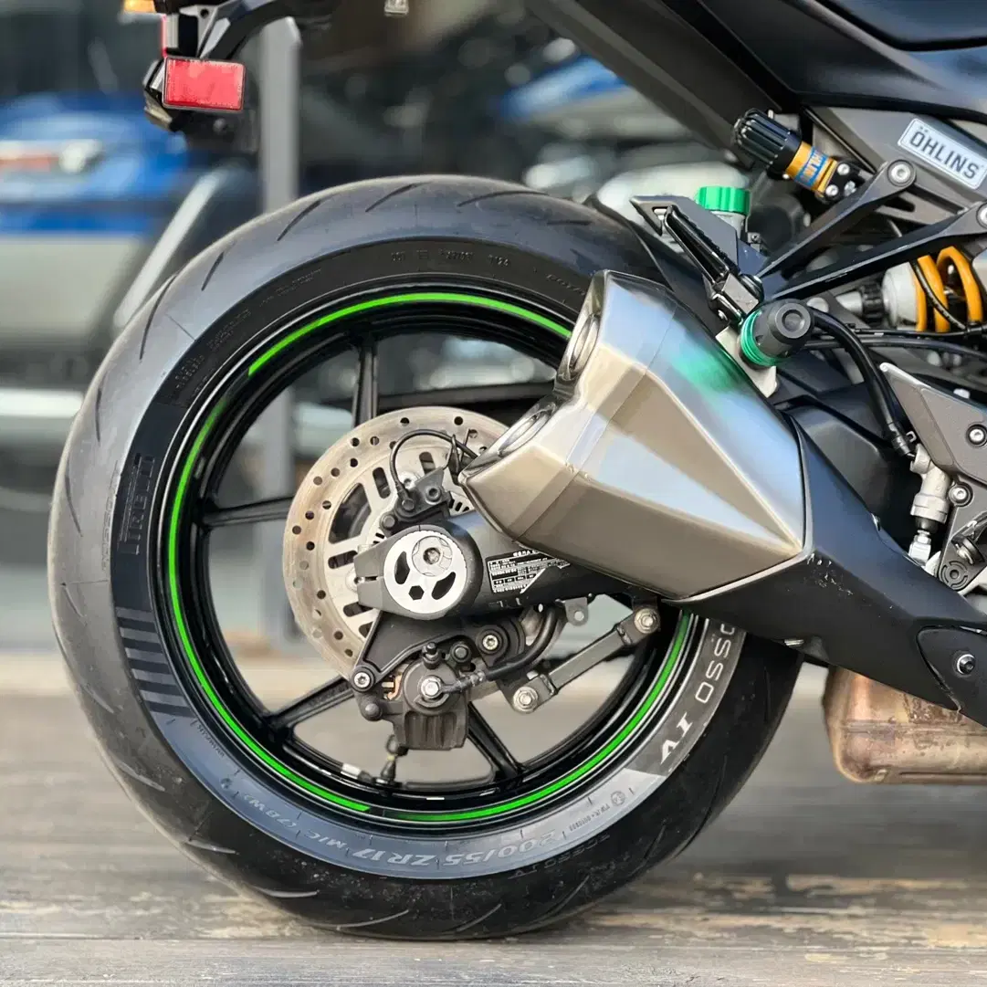 가와사키 Z1000R 올린즈 에디션 2021년식 깔끔한차량 판매