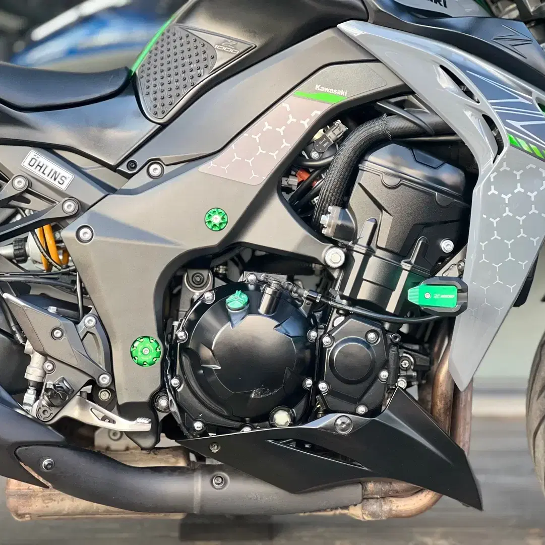 가와사키 Z1000R 올린즈 에디션 2021년식 깔끔한차량 판매