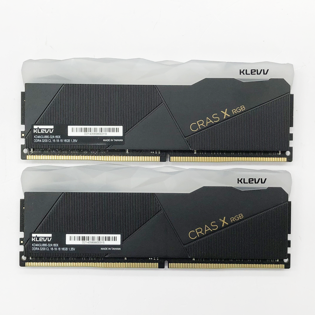 32G)ESSENCORE KLEVV DDR4-3200 CRAS X RGB