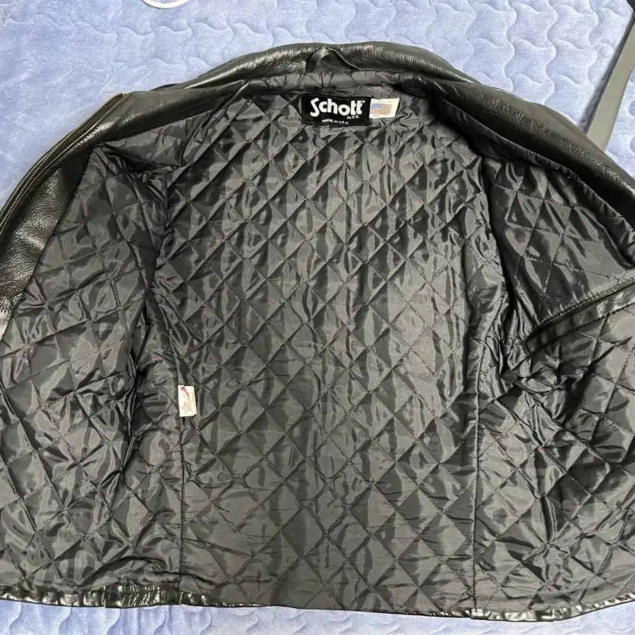 schott leather jacket 36