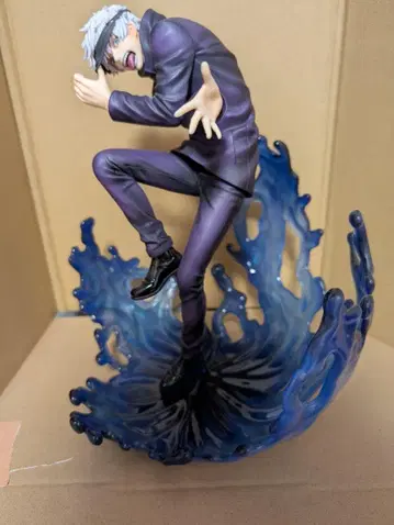 시부야 스크램블 주술회전고죠 사토루 피규어