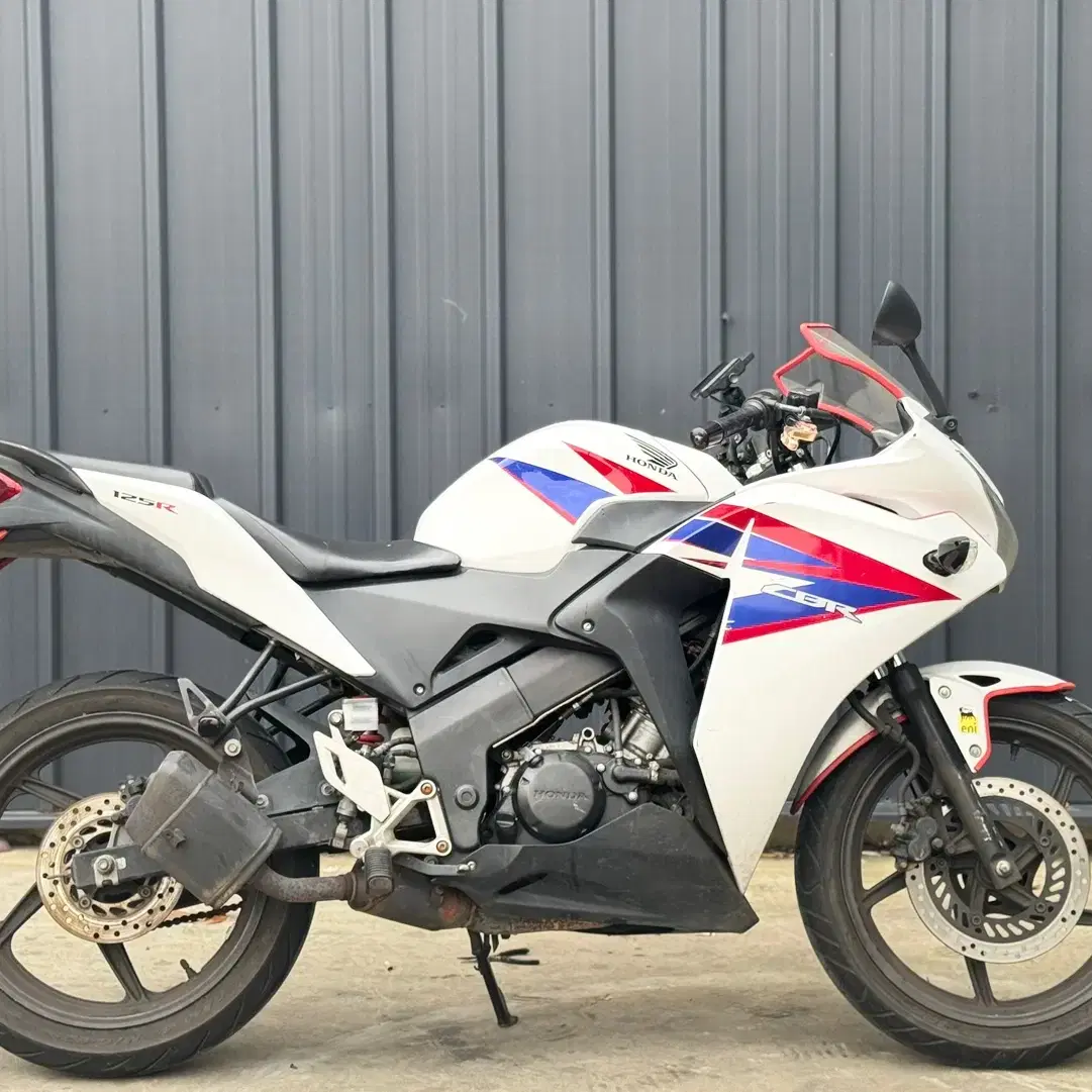 혼다cbr125r 12년식 2만km 병적관리차량 판매합니다.