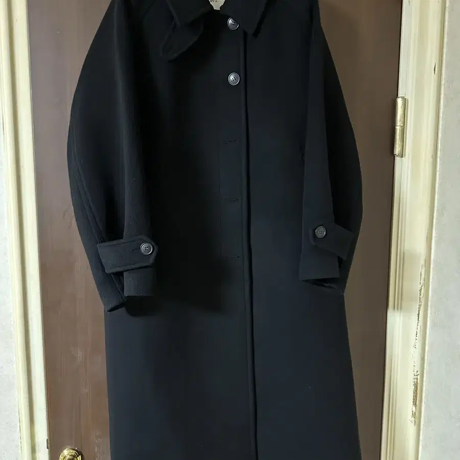 닐바이피 24WN single raglan coat 판매합니다