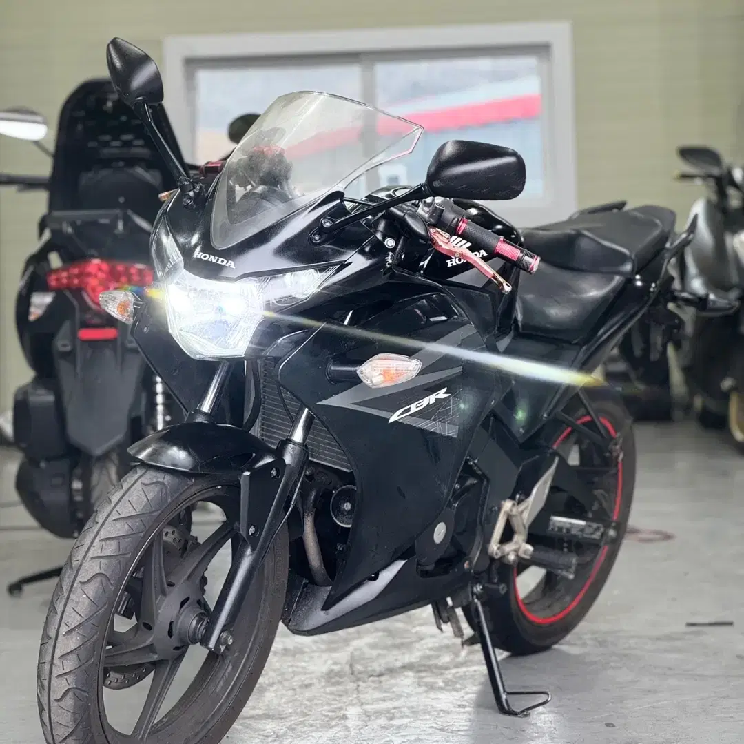 혼다cbr125r 15년식 3만km 흑마  관리잘된 차량 판매합니다.