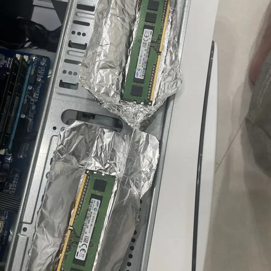 RAM 4GB * 2