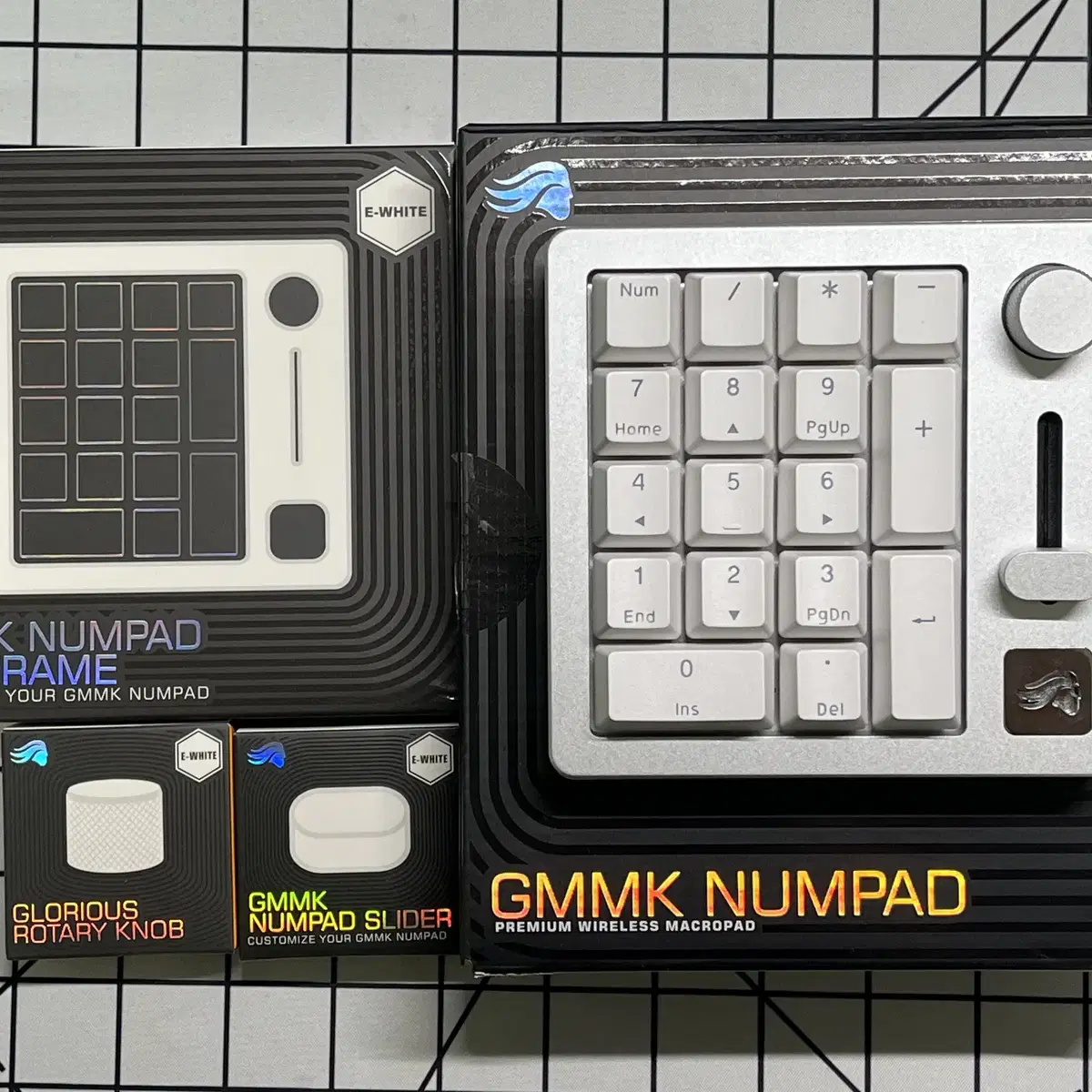 글로리어스 GMMK NUMPAD(화이트) 유무선 숫자 키패드 넘버패드