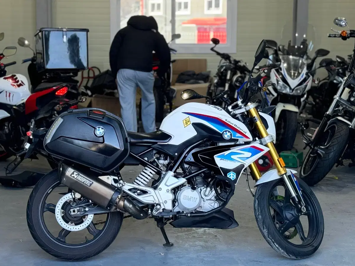 BMW g310r 17년식 3만km 튜닝 잘된 차량 판매합니다.