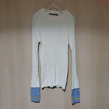 URBAN HYMS 아이보리 리브 니트(M) 긴소매