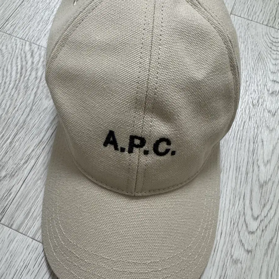 APC 아페쎄 볼캡 모자