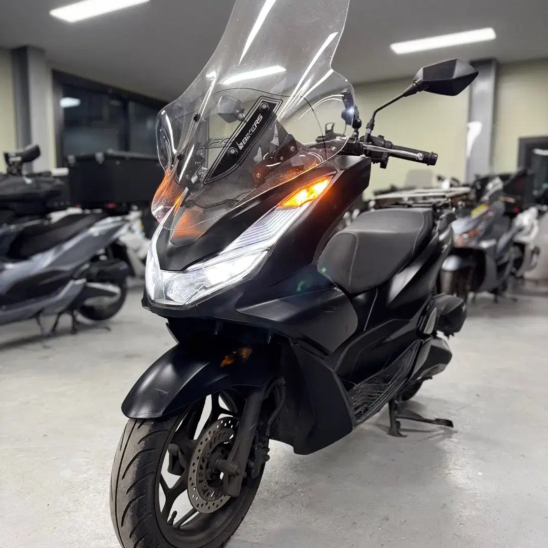 혼다 PCX125 22년형 6만Km 판매합니다